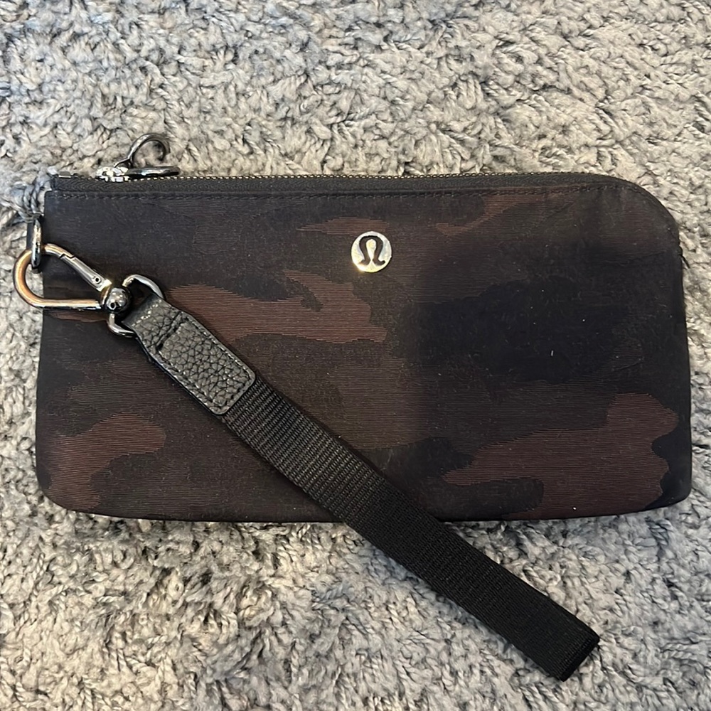 lululemon Wristlet